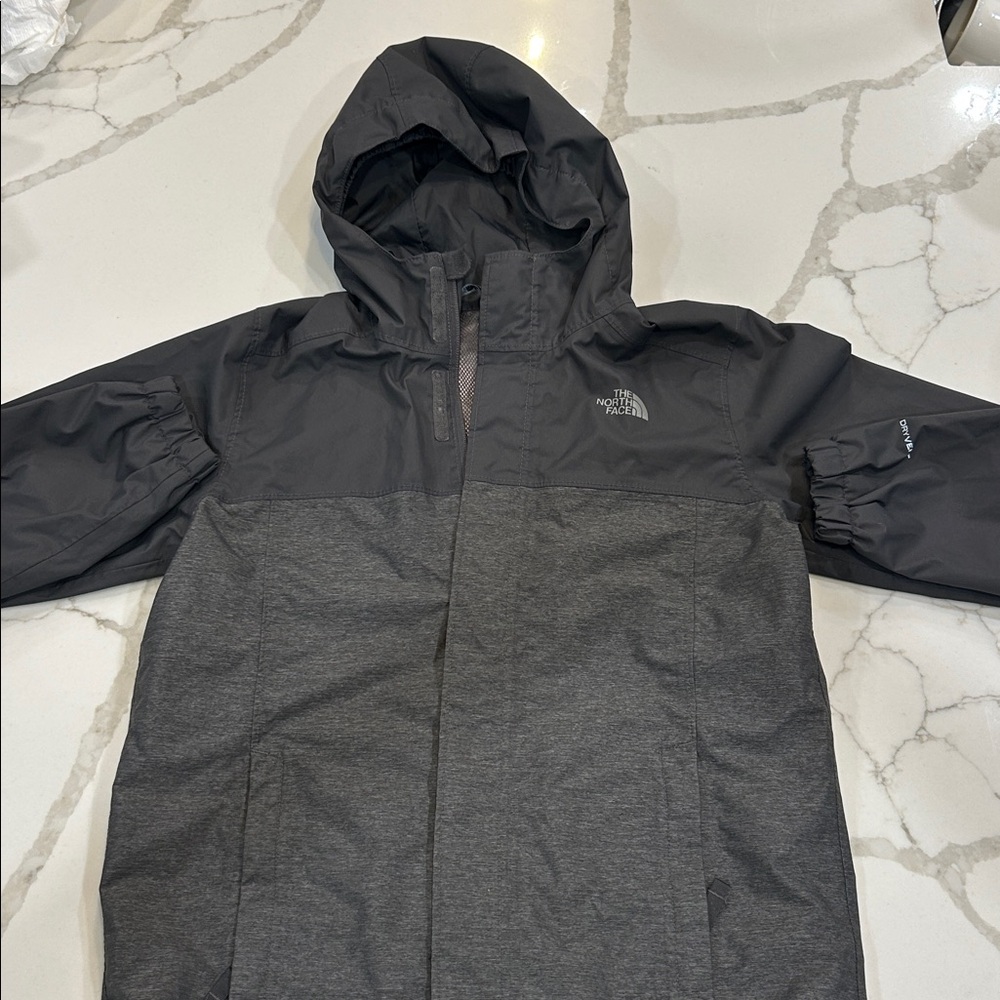 The North Face Boys Waterproof Zipline Jacket Dryvent Hood & (FREE HOODIE)